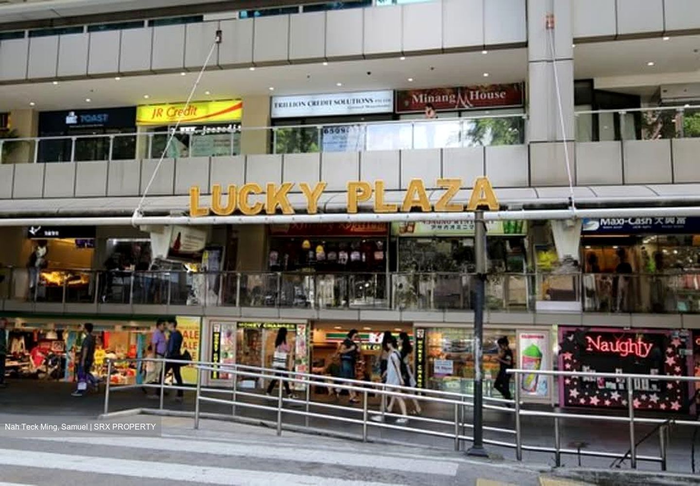 Lucky Plaza (D9), Shop House #559095131